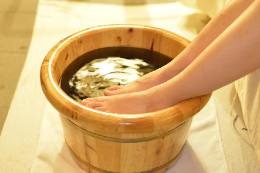 用什么泡腳好？泡腳的好處