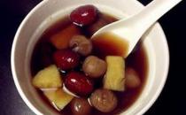 冬季手腳冰涼吃什么好？溫暖度冬的食療方法推薦