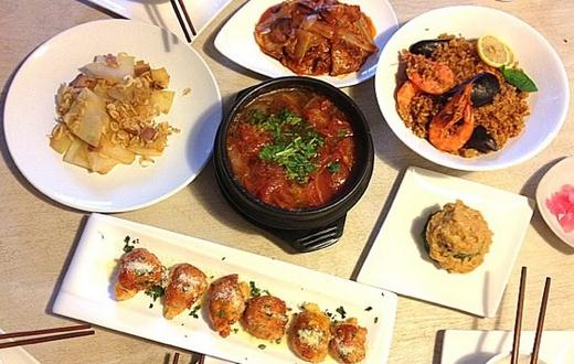 你還在這樣吃晚飯？小心你的身體了！