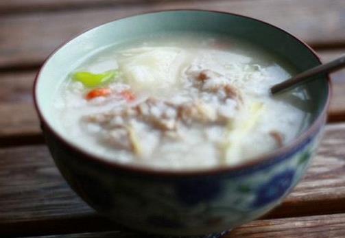 胃不好冬季吃什么好？三類養(yǎng)胃肉粥讓你遠離胃病