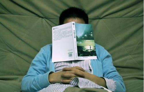 防止學(xué)生一看書(shū)就犯困