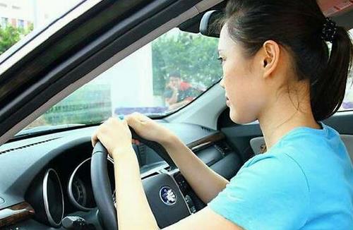 汽車座位怎么選？副駕駛安全系數(shù)最低