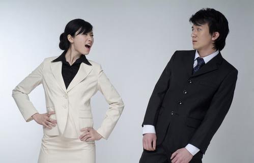 為什么戀愛(ài)中的女人愛(ài)生氣？