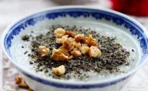 脫發(fā)吃什么好？教你三類脫發(fā)的食療方法