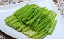 吃什么對牙齒好？護(hù)牙毀牙食物盤點(diǎn)
