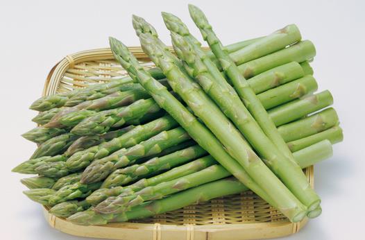 哪些食物不能放進(jìn)微波爐？