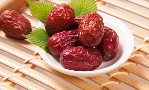 紅棗可補(bǔ)氣養(yǎng)血 紅棗最佳吃法介紹