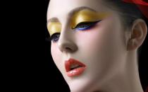 怎么延長暈妝時(shí)間？打造均勻底妝是關(guān)鍵