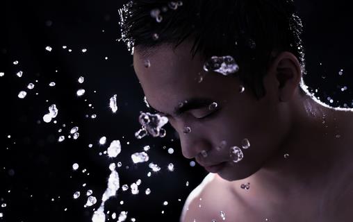 男性電腦族如何護(hù)膚？綠茶來拯救