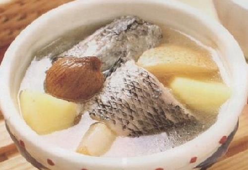吃什么去黑眼圈？四款湯喝掉黑眼圈