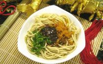 熱干面的做法及配料 熱干面的營養(yǎng)價(jià)值