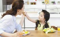 餐桌上的秘訣：讓他愛(ài)上你做的菜