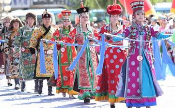 【蒙古族】蒙古族簡介_蒙古族傳統(tǒng)節(jié)日_蒙古族風(fēng)俗習(xí)慣_蒙古族服飾 【蒙古族】蒙古族簡介_蒙古族傳統(tǒng)節(jié)日_蒙古族風(fēng)俗習(xí)慣_蒙古族服飾