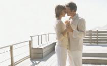 已婚男人對(duì)你玩曖昧咋辦？
