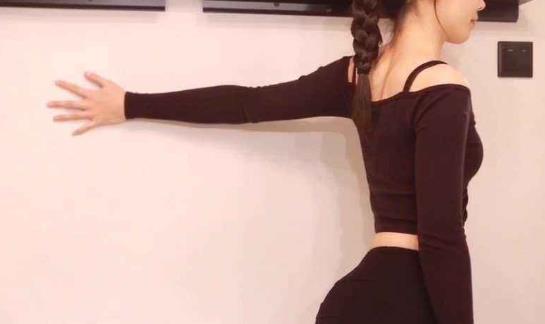 駝背怎么辦？教你如何矯正駝背