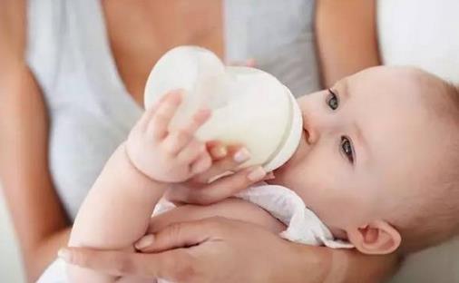 什么是母乳性腹瀉？母乳性腹瀉的原因