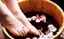月經(jīng)期能泡腳嗎 5大經(jīng)期禁忌不能觸犯