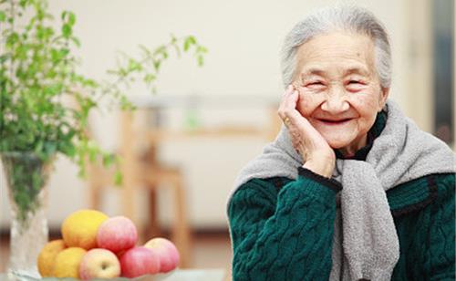 老年人失眠？睡前別做這些事！