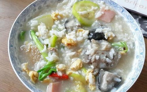 湯泡飯很傷身 盤(pán)點(diǎn)湯泡飯的危害