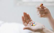 吃藥姿勢的姿勢竟然也很講究！