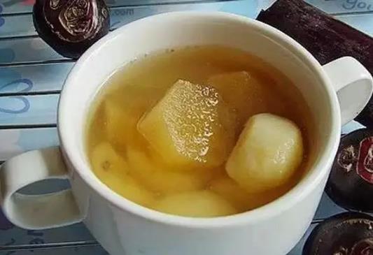 甘蔗的吃法 霉變發(fā)紅的甘蔗不能吃