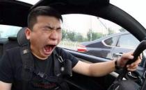 ?謹(jǐn)防冬天開車犯困頭暈 常開車窗多開外循環(huán)