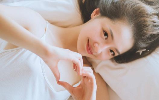 想要快速豐胸選什么？這9招學(xué)會了妥妥的變美胸