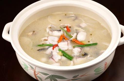 經常熬夜的人吃什么？女性宜選滋陰祛火食療方