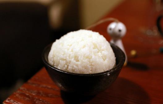 動(dòng)手做蜂蜜果凍小點(diǎn)心，孩子放心吃