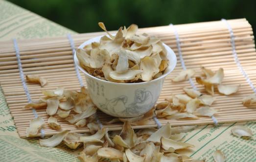 不同的月經(jīng)癥狀要對(duì)癥下藥 調(diào)理月經(jīng)的中草藥推薦