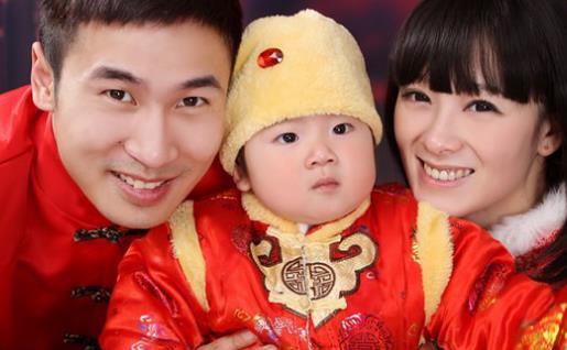 從基因的角度來(lái)說(shuō) 孩子像爸爸和媽媽的概率是一樣的