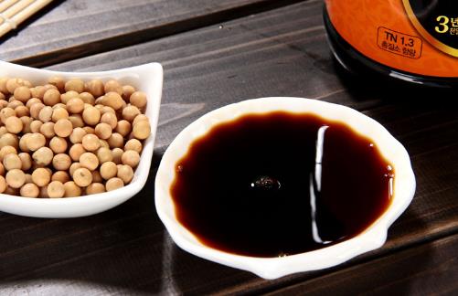 小心！醬油吃不對會(huì)引發(fā)肝癌
