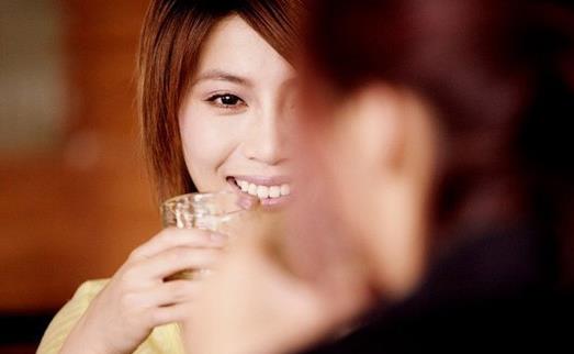 引起乳腺癌的危險因素 女性吃5種水果預(yù)防乳癌