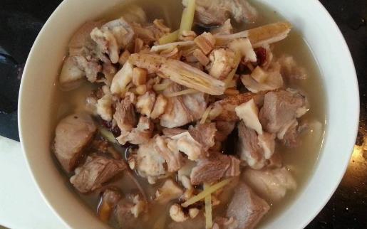 預防腰椎疾病的十不要 腰椎病的預防護理及飲食調(diào)理