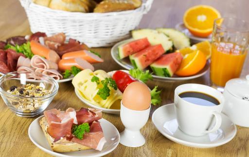 一日三餐什么時(shí)間吃？揭秘一日三餐的最佳進(jìn)食時(shí)間