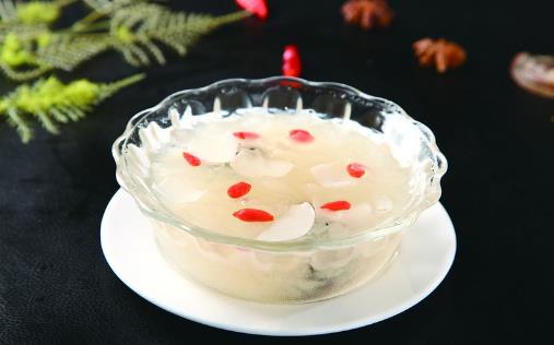 女性喝紅糖水能夠補血嗎？營養(yǎng)師：四類食物的效果更好，