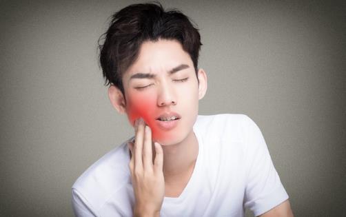 為何會(huì)有蟲(chóng)牙？是糖吃出來(lái)的，還是蟲(chóng)子咬的？大部分家長(zhǎng)