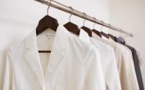 白衣服如何防止變黃 白色衣服發(fā)黃洗白小竅門(mén)