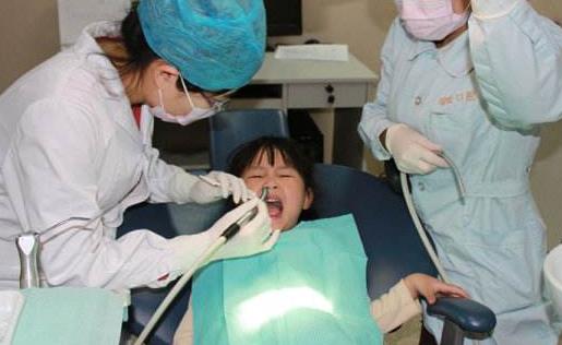 青少年牙列不齊不容忽視 不能錯(cuò)過最佳矯正年齡