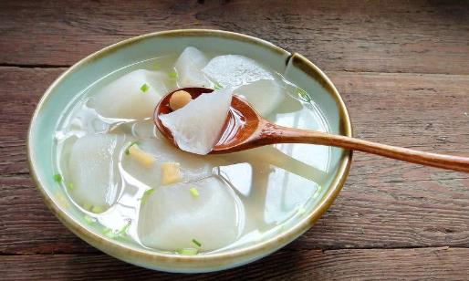 老年人喝湯應謹慎 最適合老人喝的營養(yǎng)湯