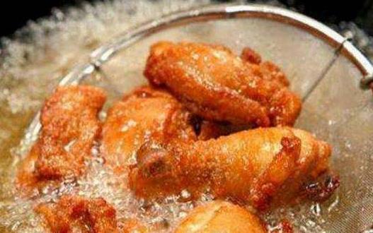 上班族們需要關(guān)注健康 常吃6種食物易致癌 