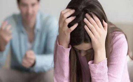 女人不愿離婚的原因 是無數(shù)的擔(dān)心困住了她