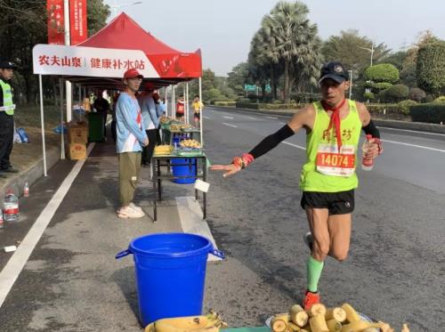 萬(wàn)人跑過(guò)的42公里萬(wàn)科“莞馬”，環(huán)衛(wèi)工清潔只花了10分鐘？