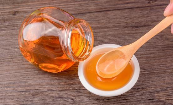 蜂蜜是絕好的滋補(bǔ)品和天然藥品 蜂蜜食用時間有講究