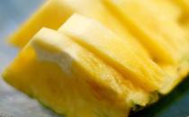 菠蘿用鹽水泡的原因 過敏體質(zhì)者應慎重食用