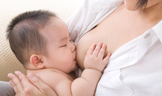 夜間喂奶學(xué)問(wèn)大 新手媽媽夜間喂奶三大注意事項(xiàng)