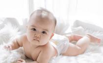 ?寶寶發(fā)熱低于38℃別著急喂退燒藥  出現這十一種情況快送醫(yī)