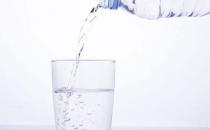 ?飲水遠(yuǎn)離不必要的健康風(fēng)險(xiǎn) 桶裝水和自來水的健康飲用法