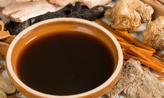 長(zhǎng)期酗酒給身體帶來(lái)10大危害 推薦四種中醫(yī)戒酒方