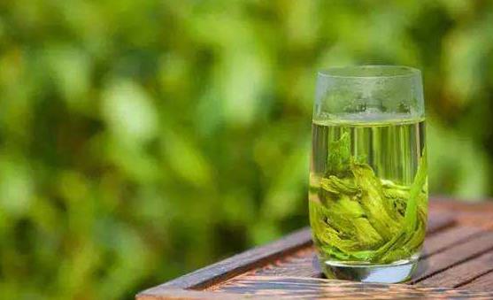 喝綠茶防輻射防癌 飲用過(guò)期茶葉危害健康